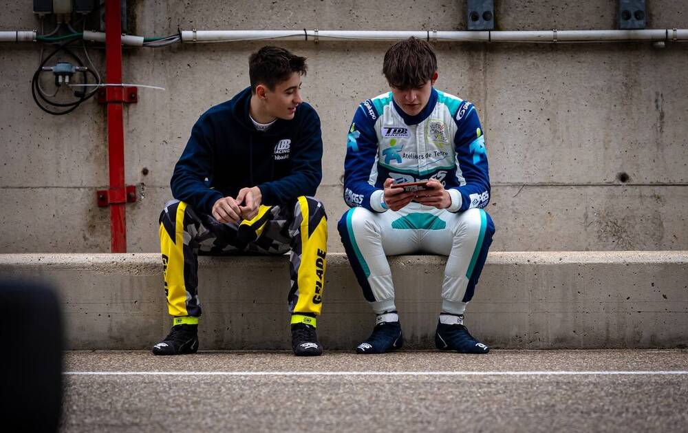 Noah Maton en Thibauld Geladé naar de MX-5 Cup!
